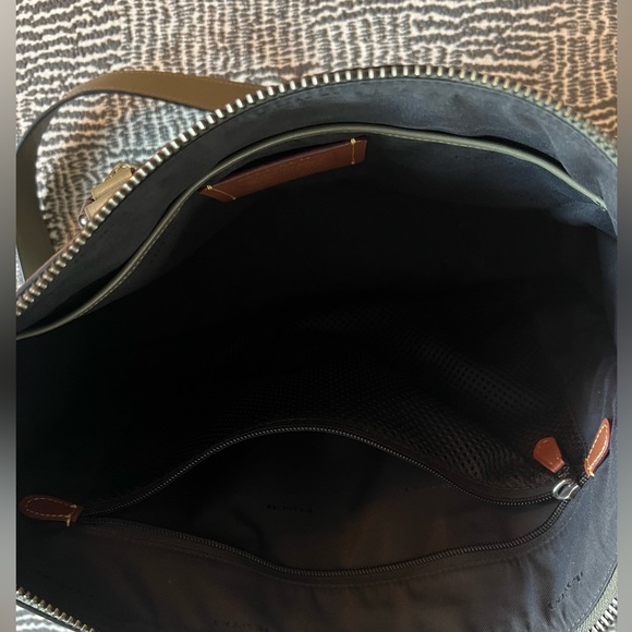 LIKE NEW! COACH Slim laptop bag in hard to find green pebbled leather. - Picture 6 of 7